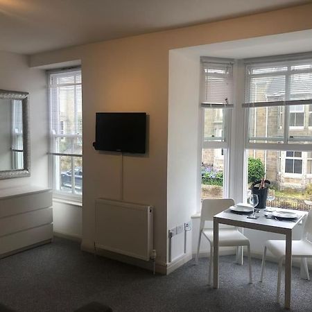 Newly Renovated Modern Studio Apartment Penzance Bagian luar foto